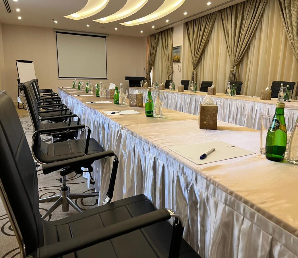 The Proud Hotel Al Khobar Ngoại thất bức ảnh